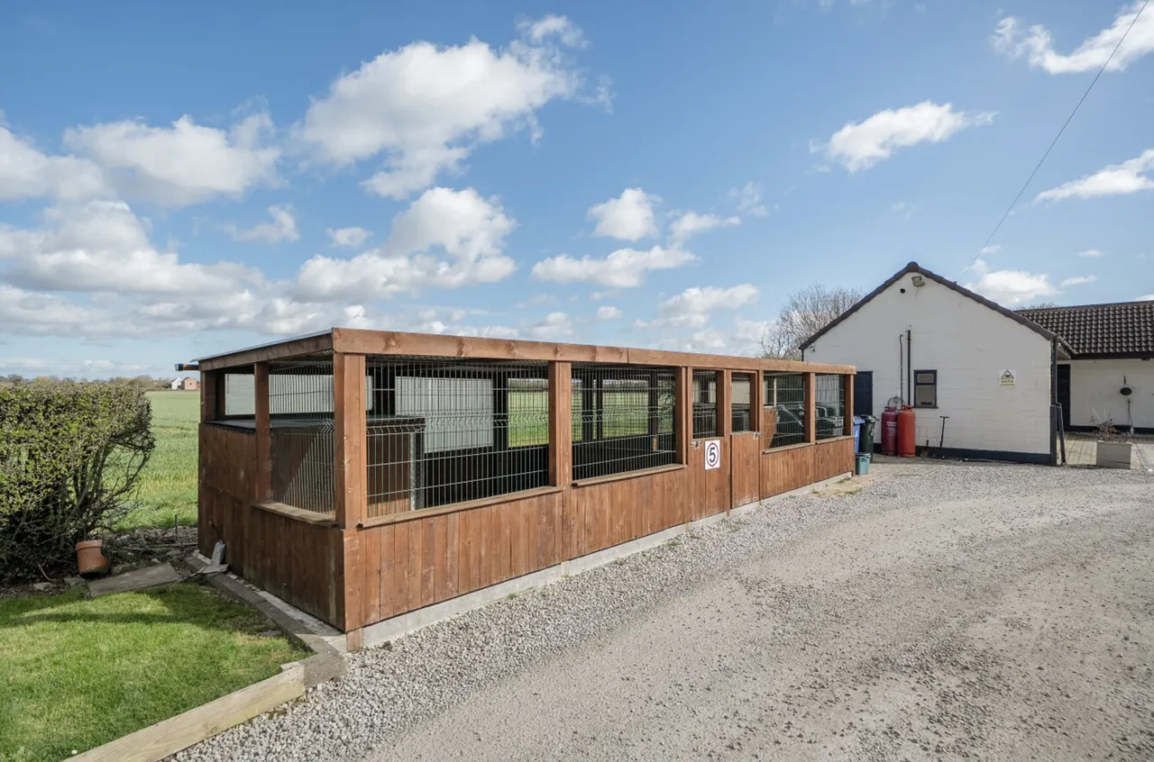 Moss Road, Moss, DN6, photo 23