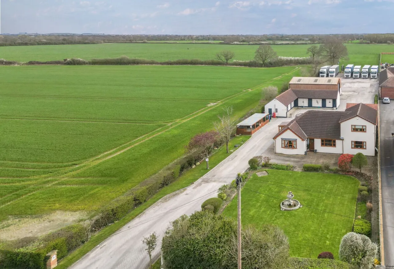 Moss Road, Moss, DN6, photo 2