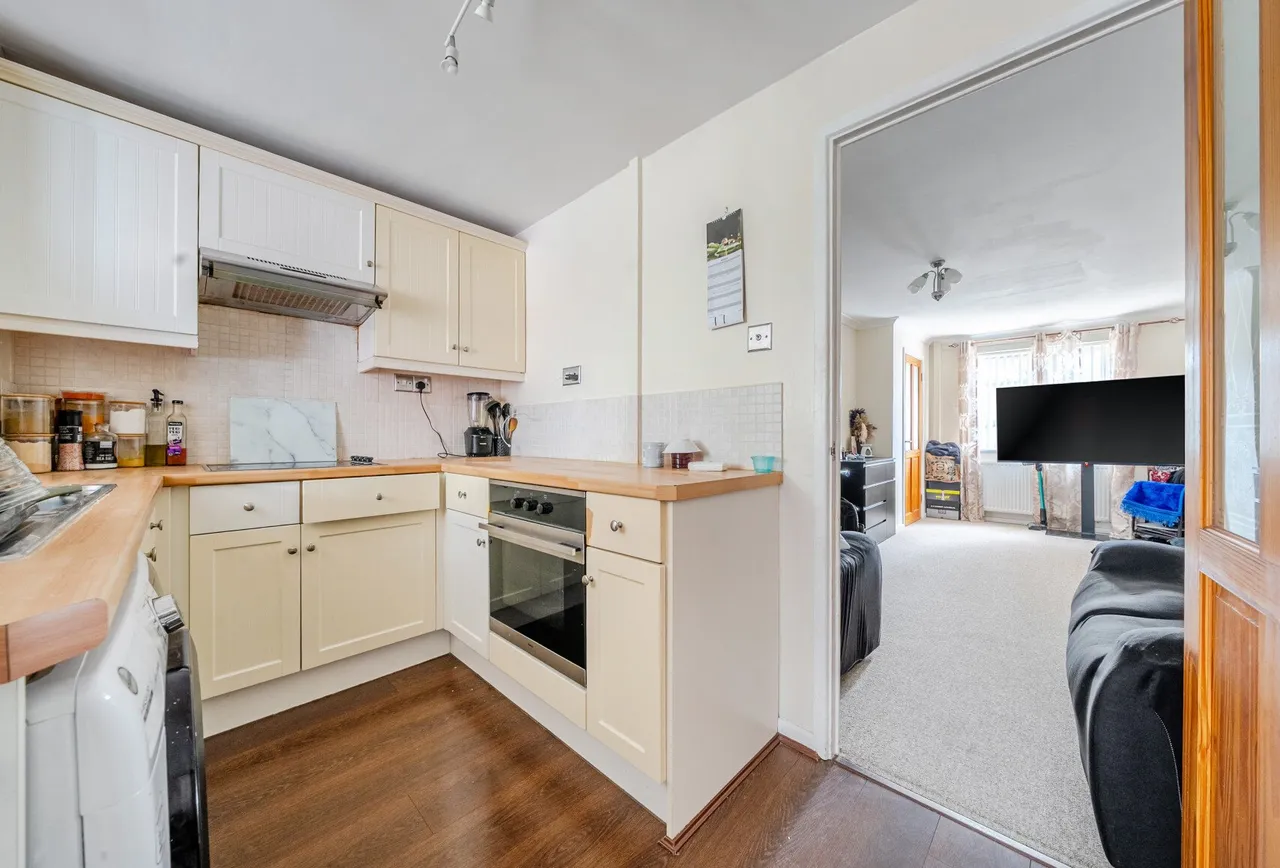Thorney Leys, Witney, OX28 5LR, photo 6