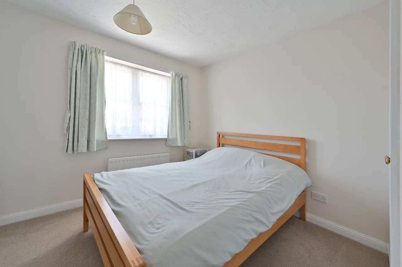 2 Brookmill Close, Oxhey Hall, photo 12