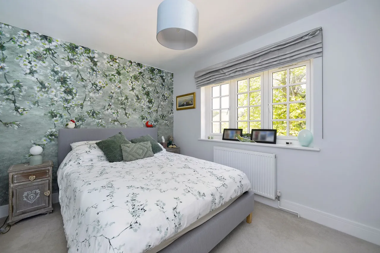 Grove Close, Cranleigh, GU6, photo 17
