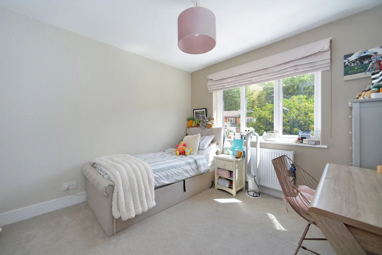 Grove Close, Cranleigh, GU6, photo 20