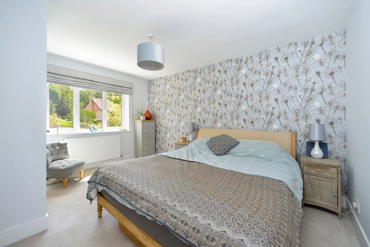 Grove Close, Cranleigh, GU6, photo 15