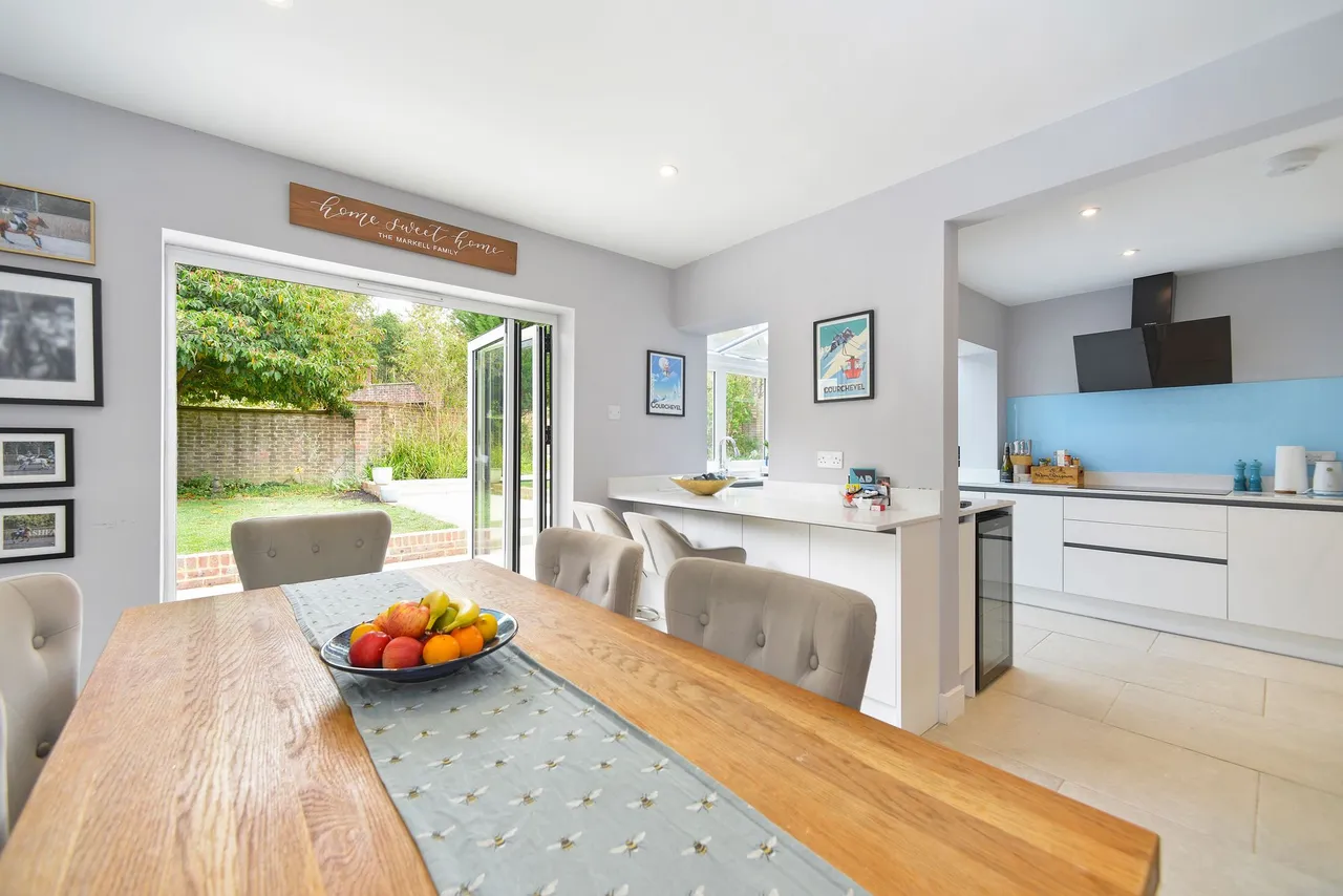 Grove Close, Cranleigh, GU6, photo 3