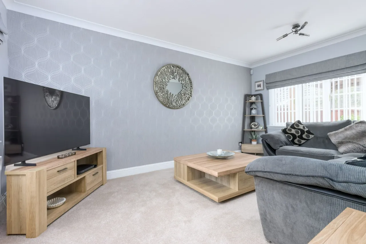 Blackwood Court, Pitreavie Castle, Dunfermline, KY11 8TF, photo 3
