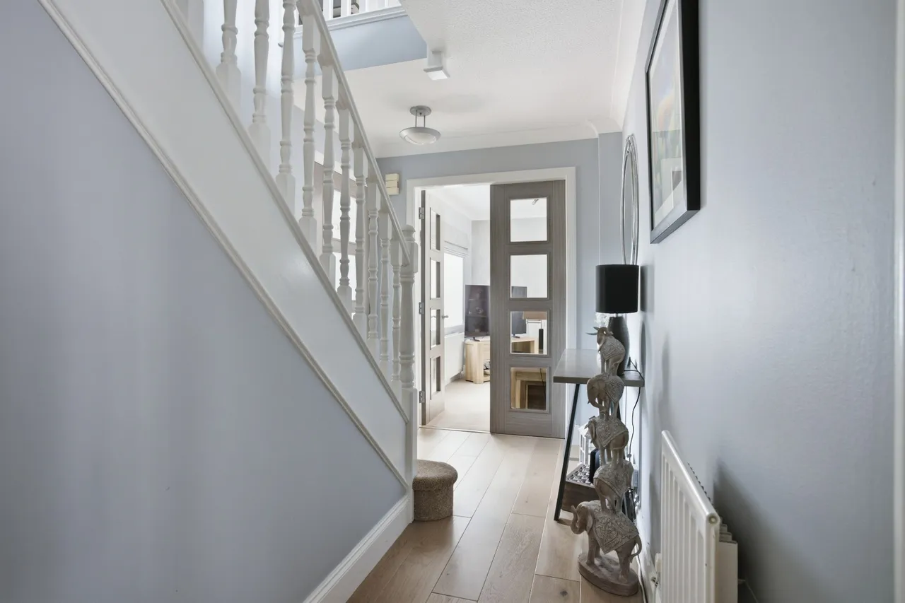 Blackwood Court, Pitreavie Castle, Dunfermline, KY11 8TF, photo 5