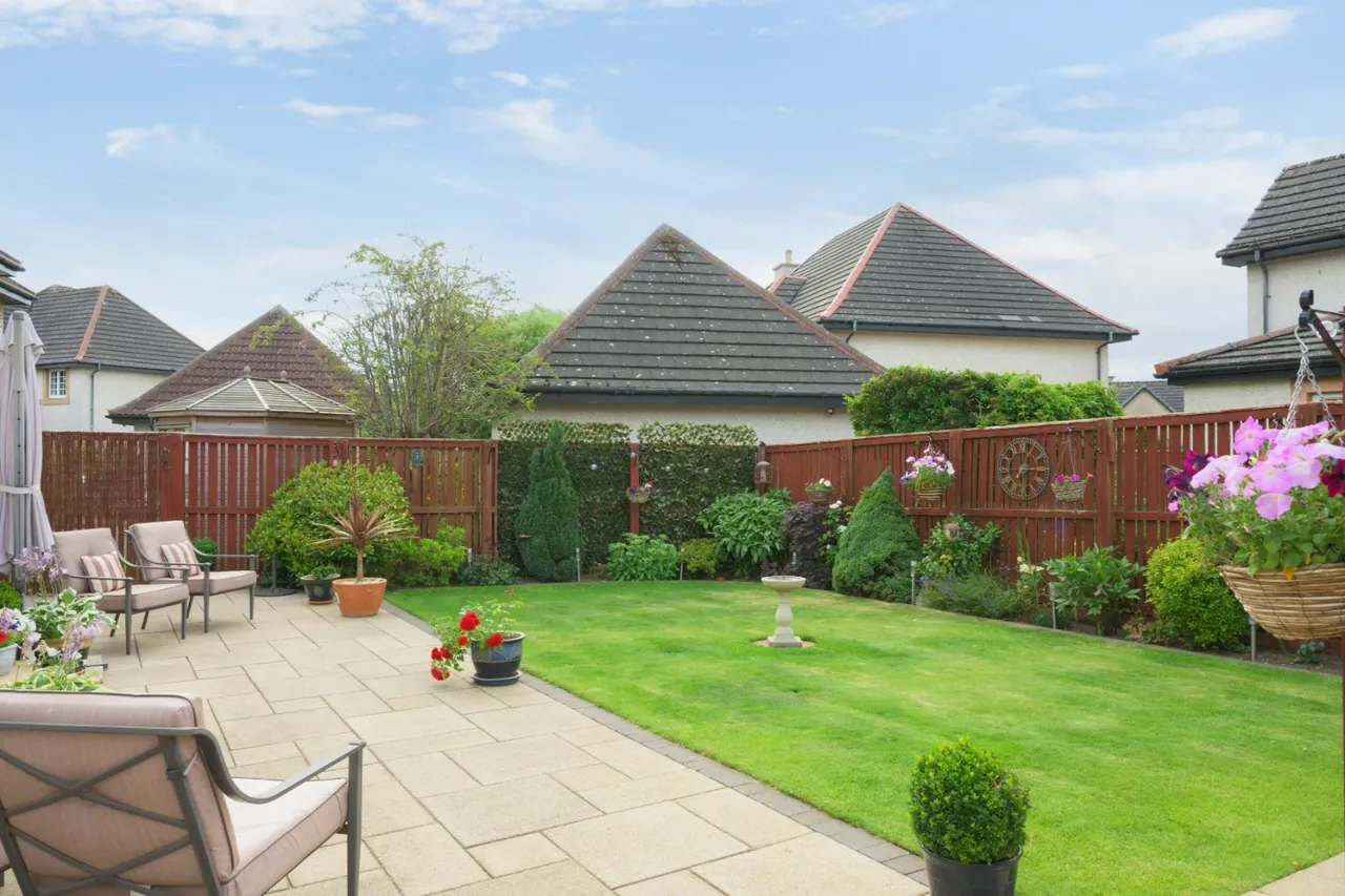 Blackwood Court, Pitreavie Castle, Dunfermline, KY11 8TF, photo 30
