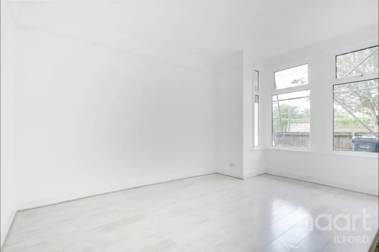 Riverdene Road, IG1, photo 6