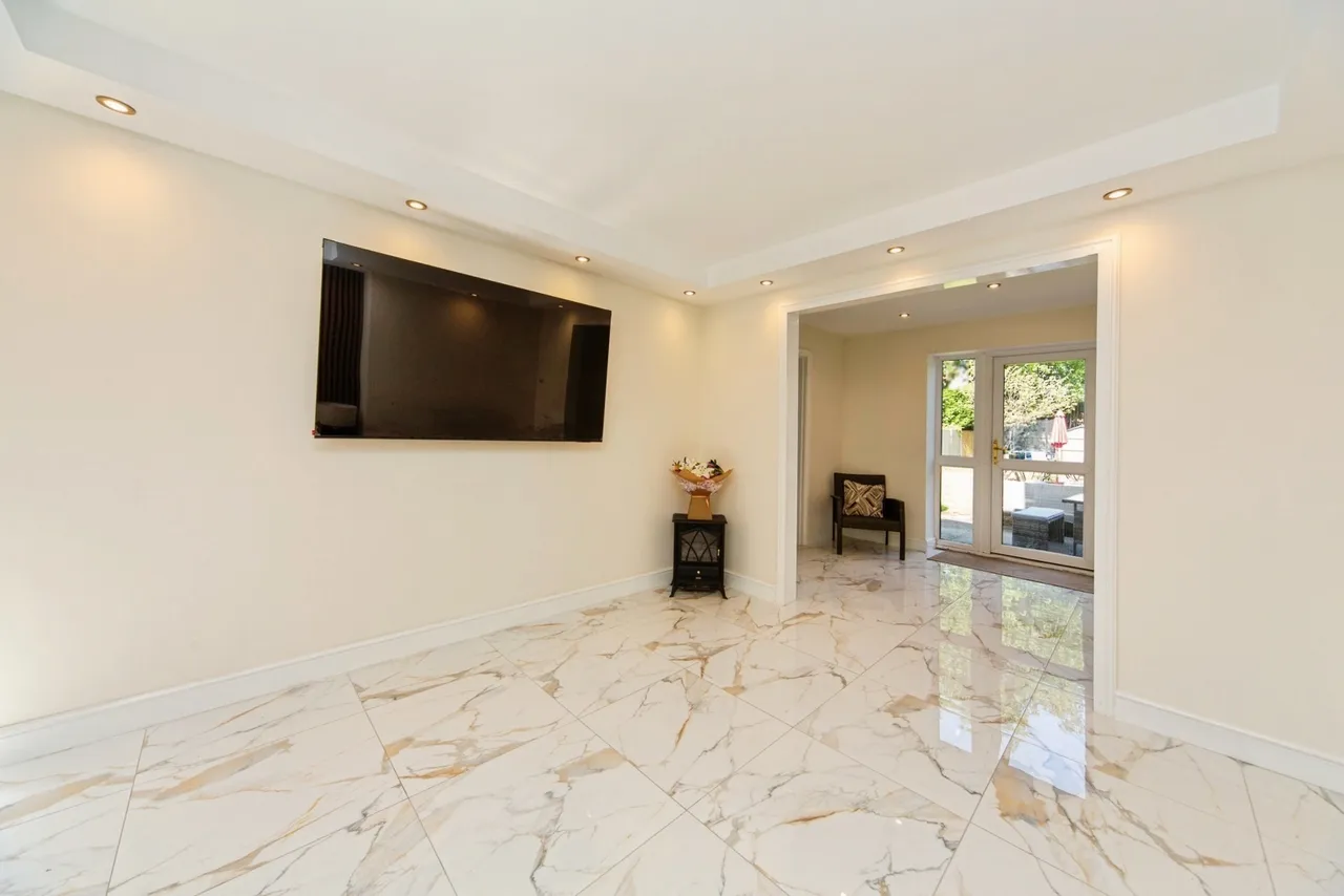 South Drive, Wirral, CH49, photo 3