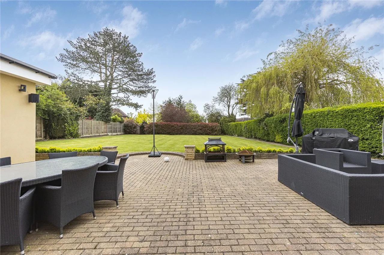 Brookmans Avenue, Brookmans Park, Hertfordshire, AL9 7QJ, photo 25