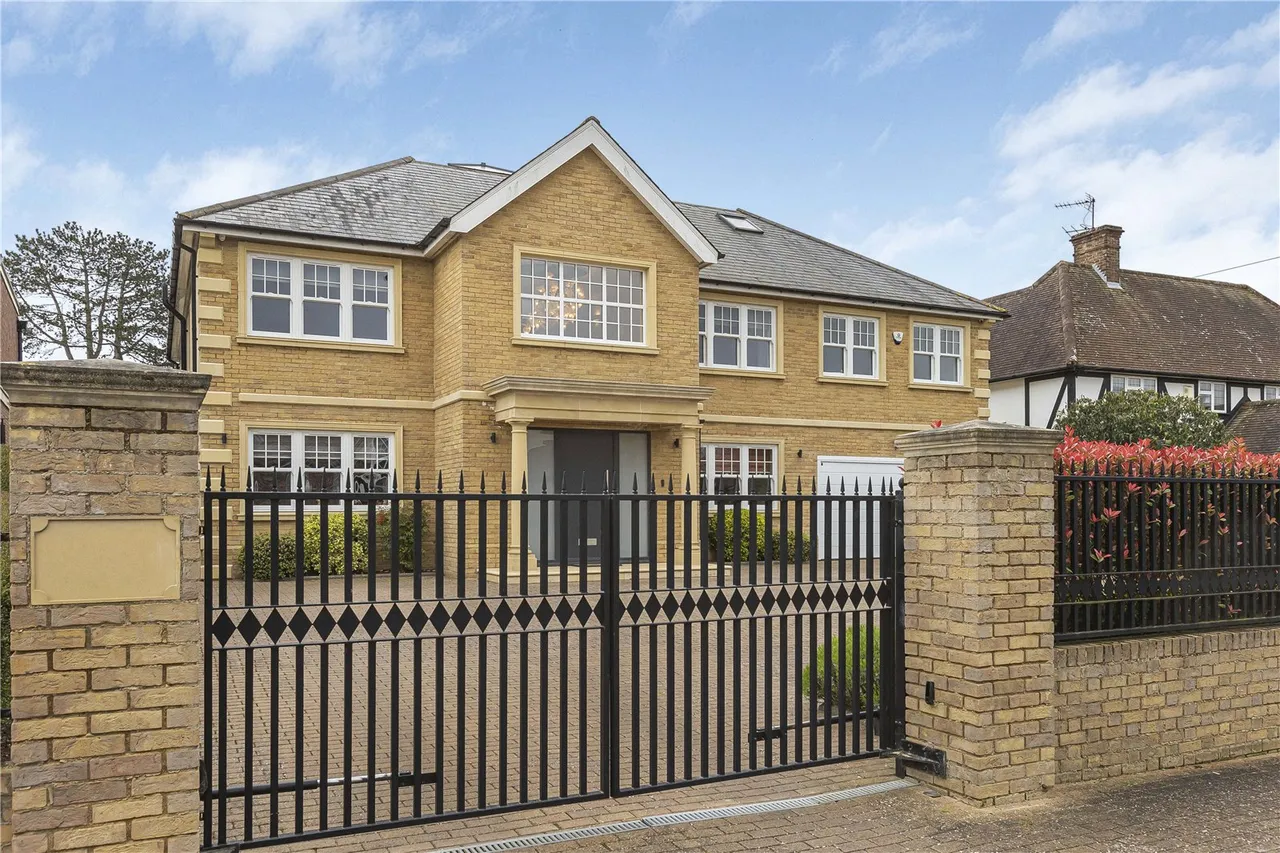Brookmans Avenue, Brookmans Park, Hertfordshire, AL9 7QJ, photo 26
