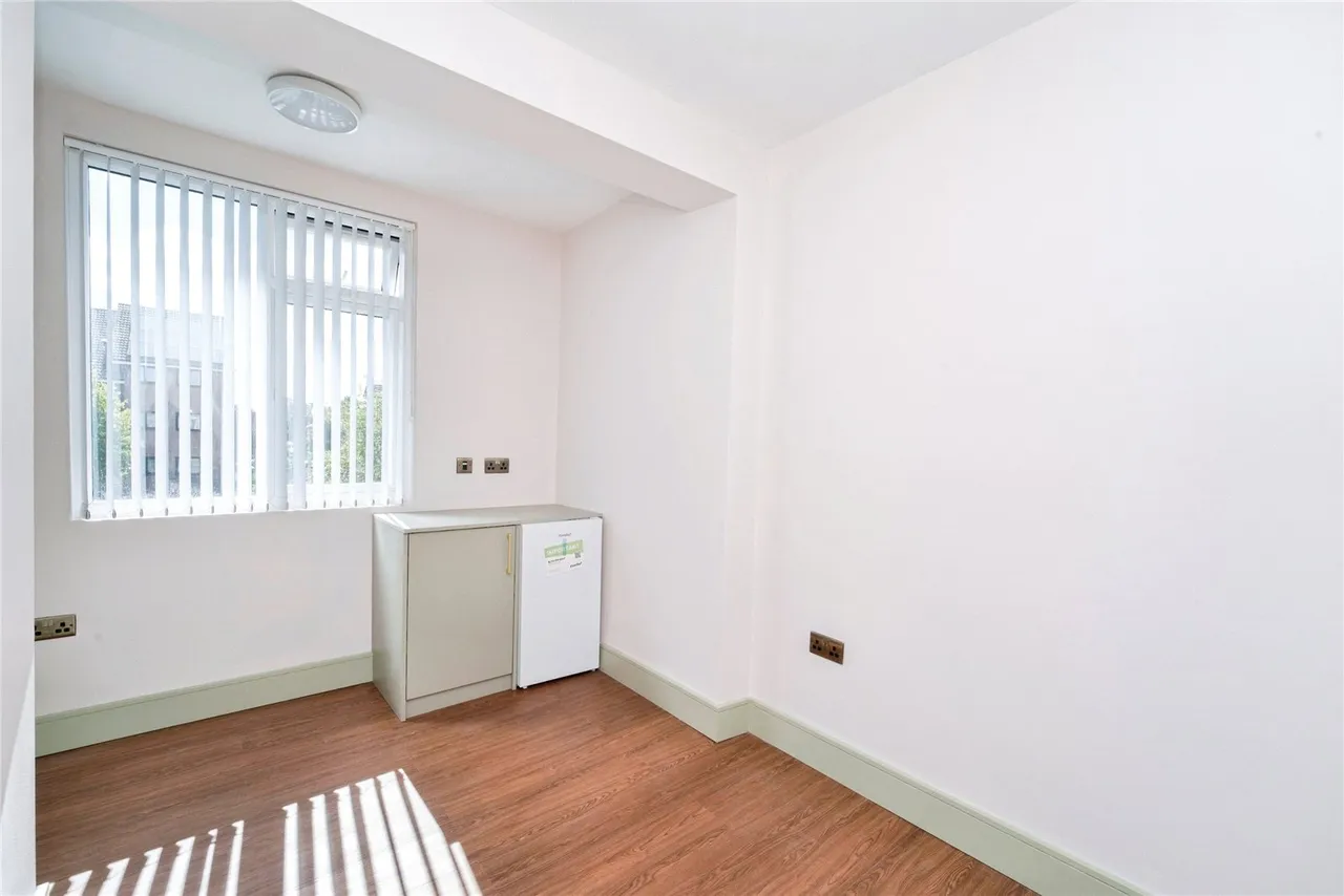 Church Road, Ealing, UB5, photo 2