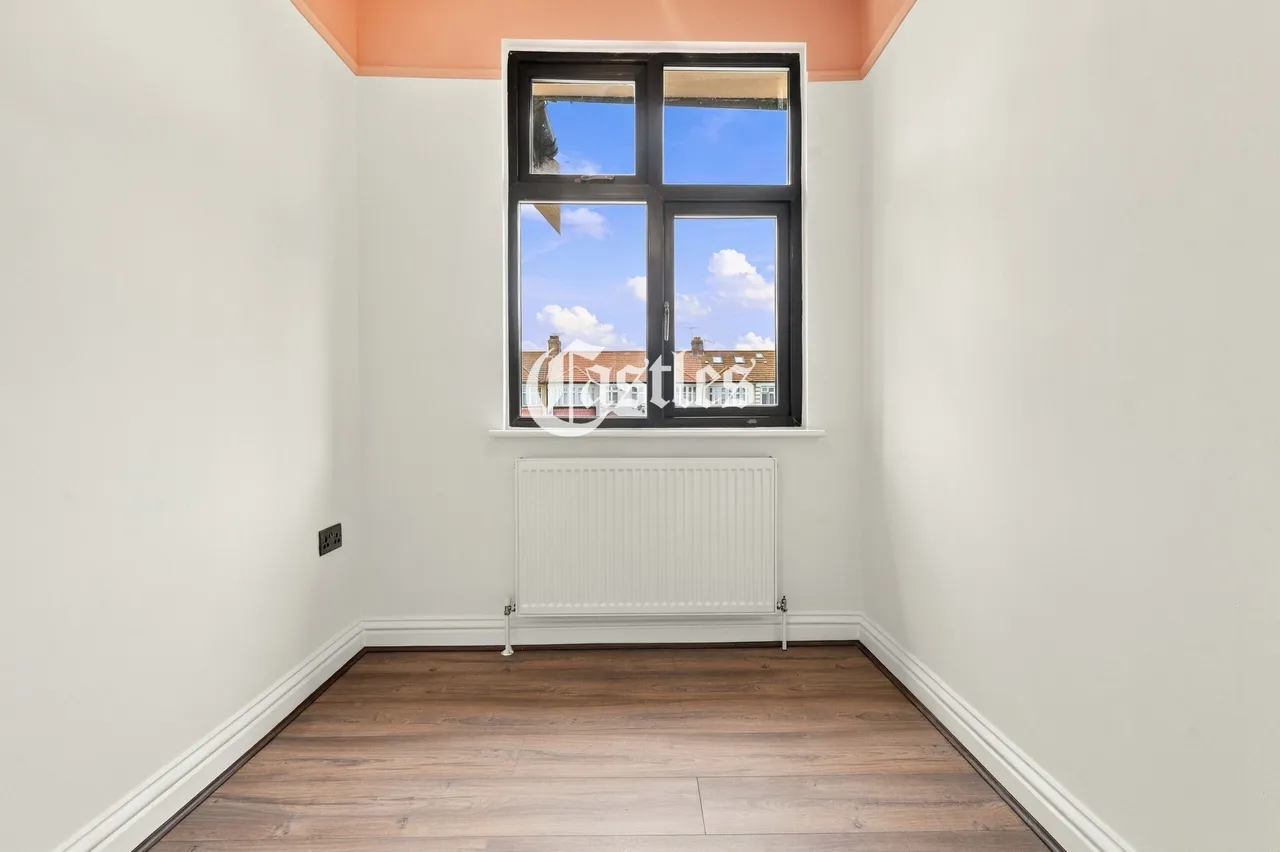 Great Cambridge Road, London, N17, photo 18