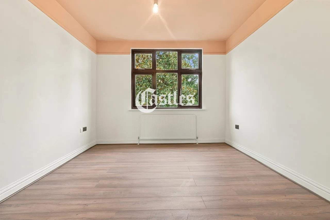 Great Cambridge Road, London, N17, photo 17