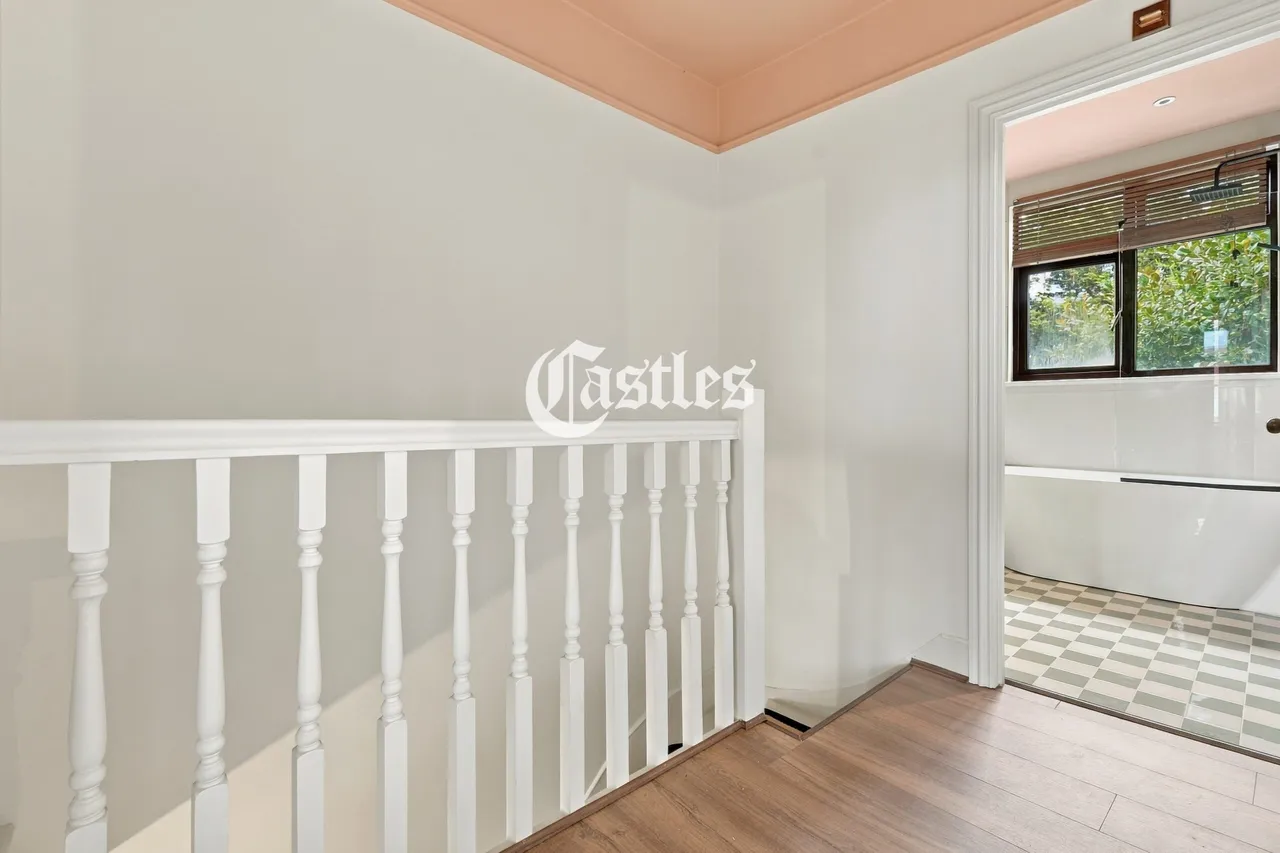 Great Cambridge Road, London, N17, photo 12
