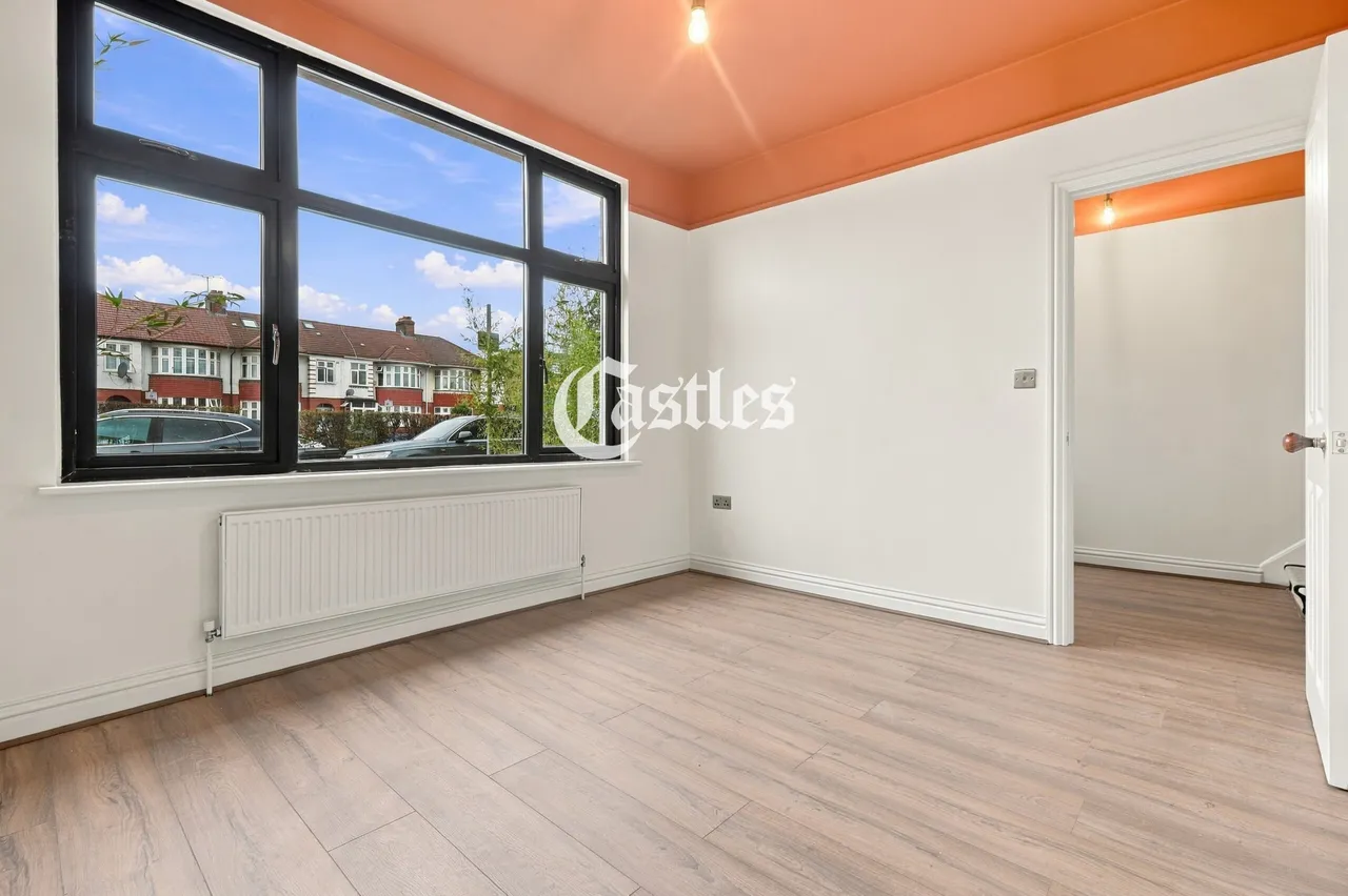 Great Cambridge Road, London, N17, photo 7