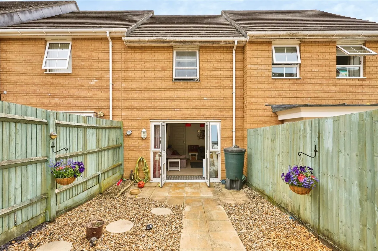 Wellesley Way, Newport, PO30, photo 6