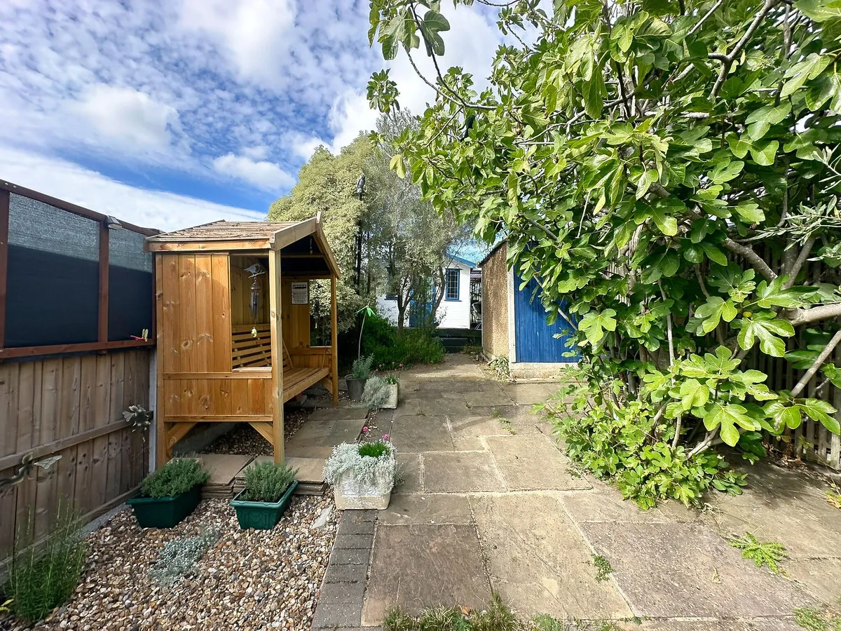 Grange Road, Romford, RM3, photo 18