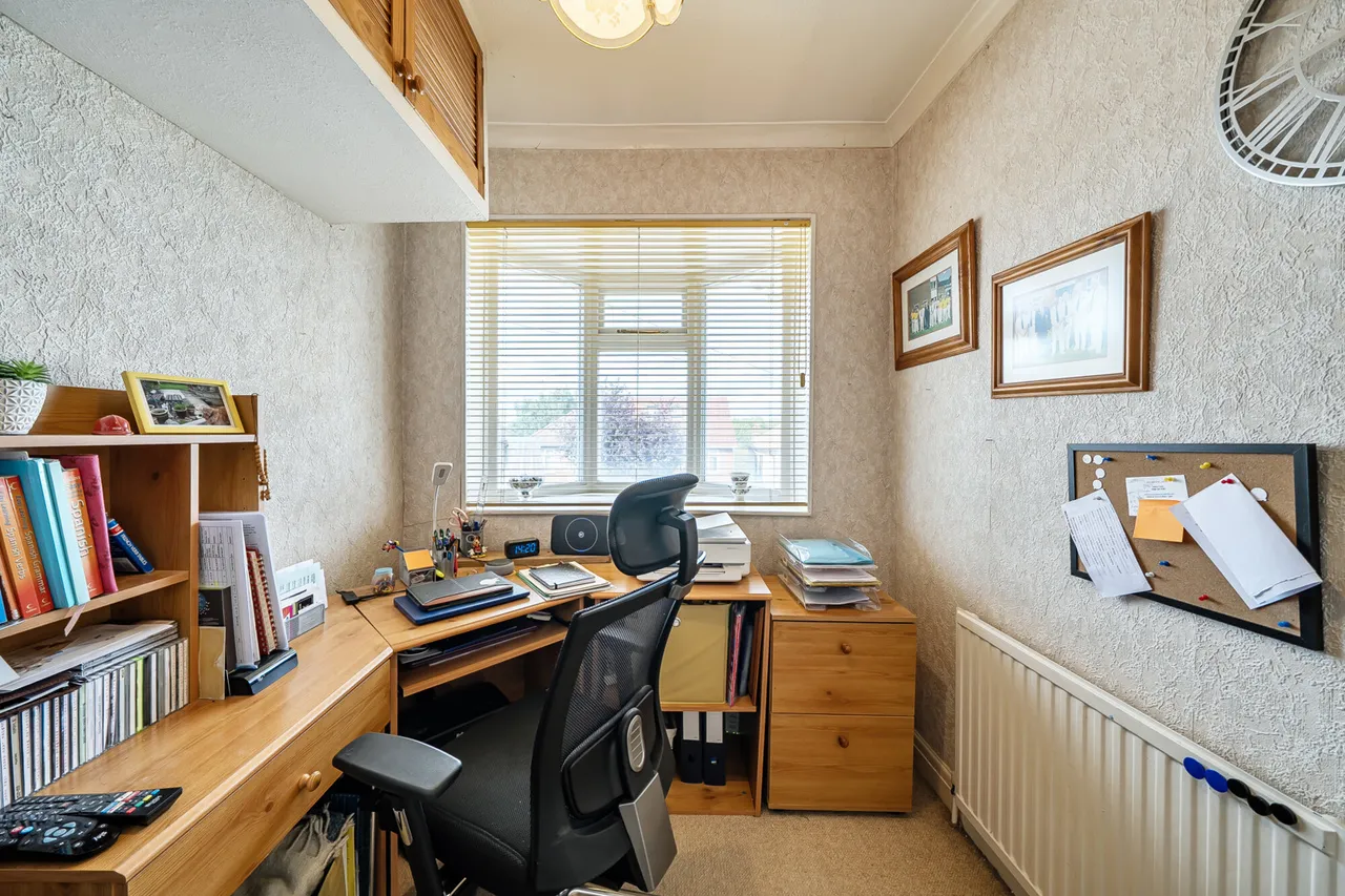 The Heights, Northolt, UB5, photo 18