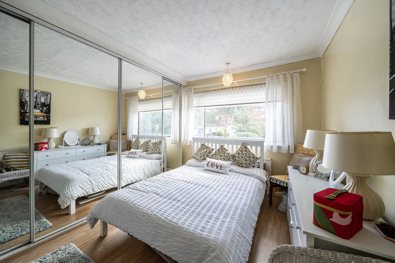 The Heights, Northolt, UB5, photo 7