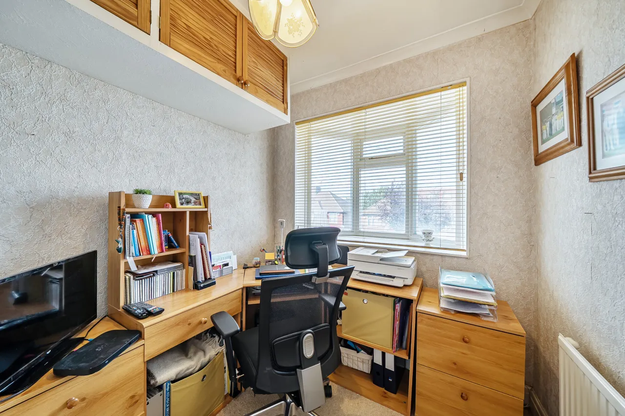 The Heights, Northolt, UB5, photo 8