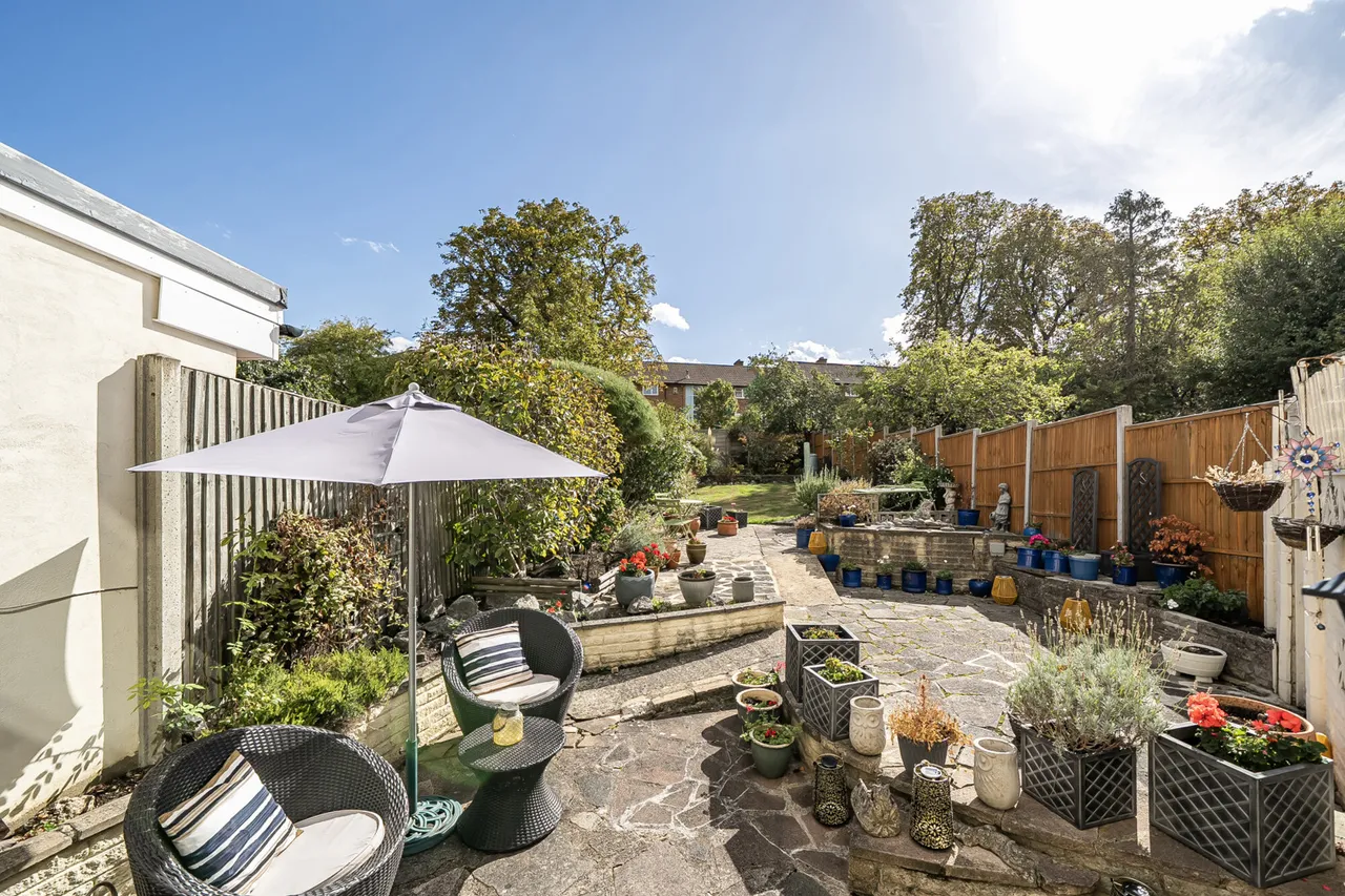 The Heights, Northolt, UB5, photo 5