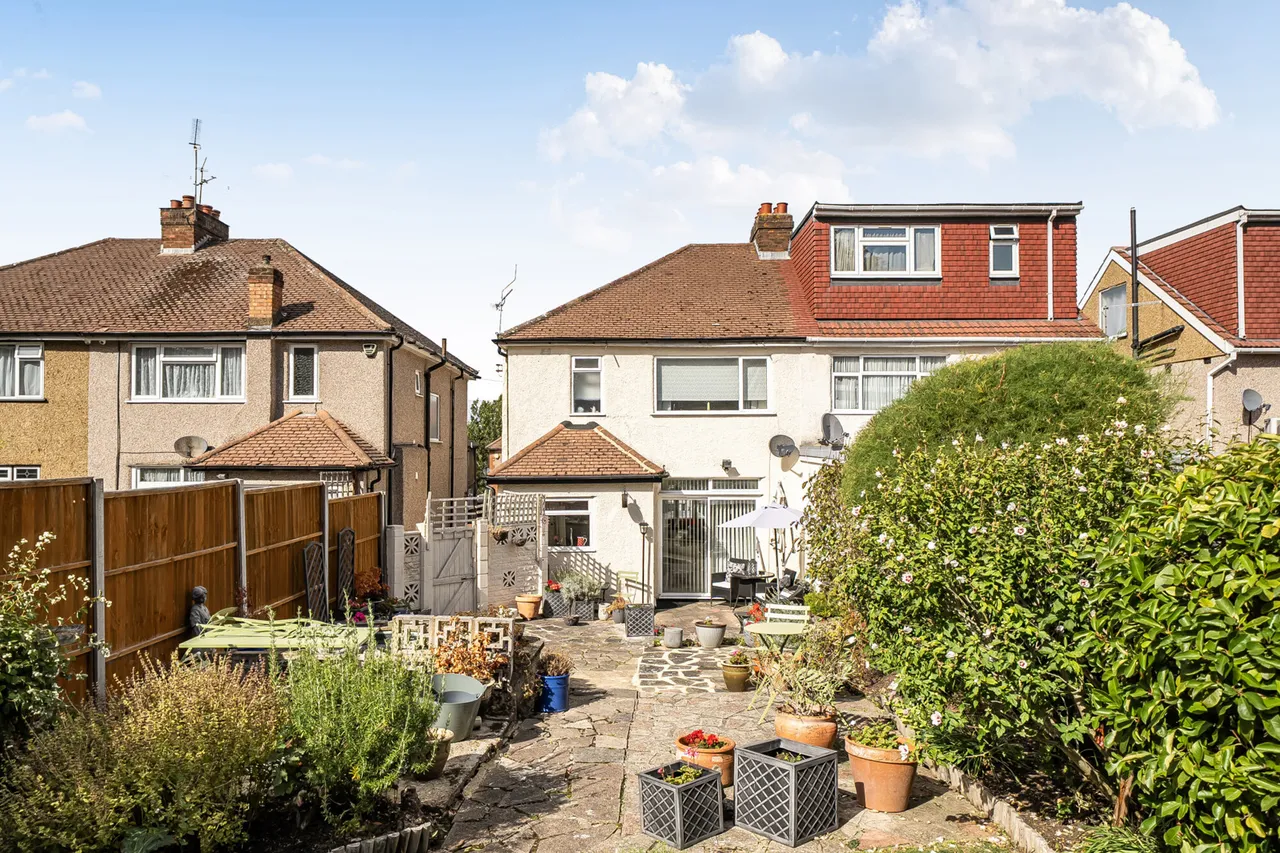 The Heights, Northolt, UB5, photo 12