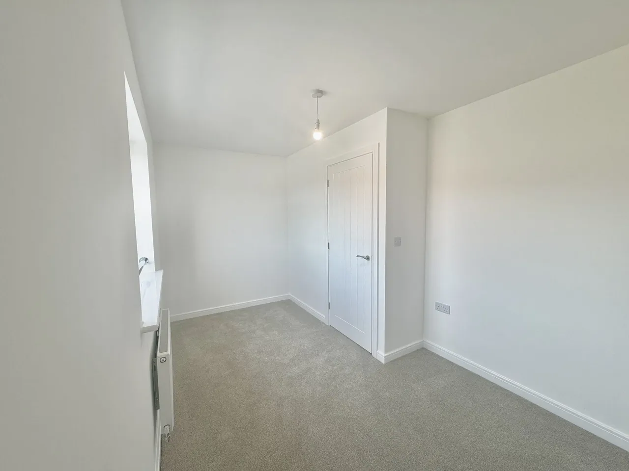 Watling Street, Whitehouse Park, MK8, photo 8