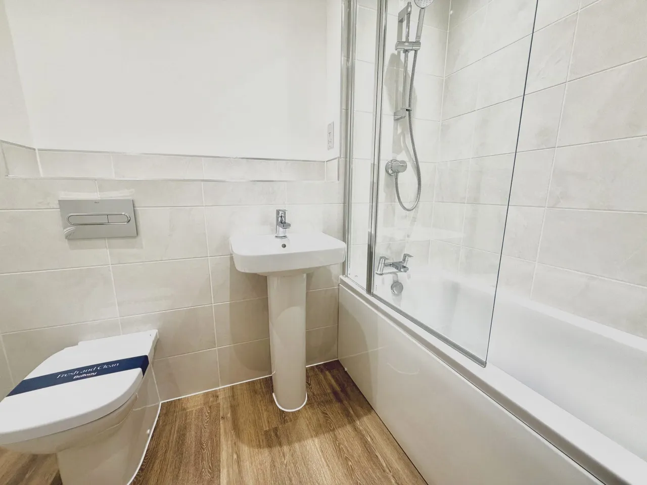 Watling Street, Whitehouse Park, MK8, photo 9