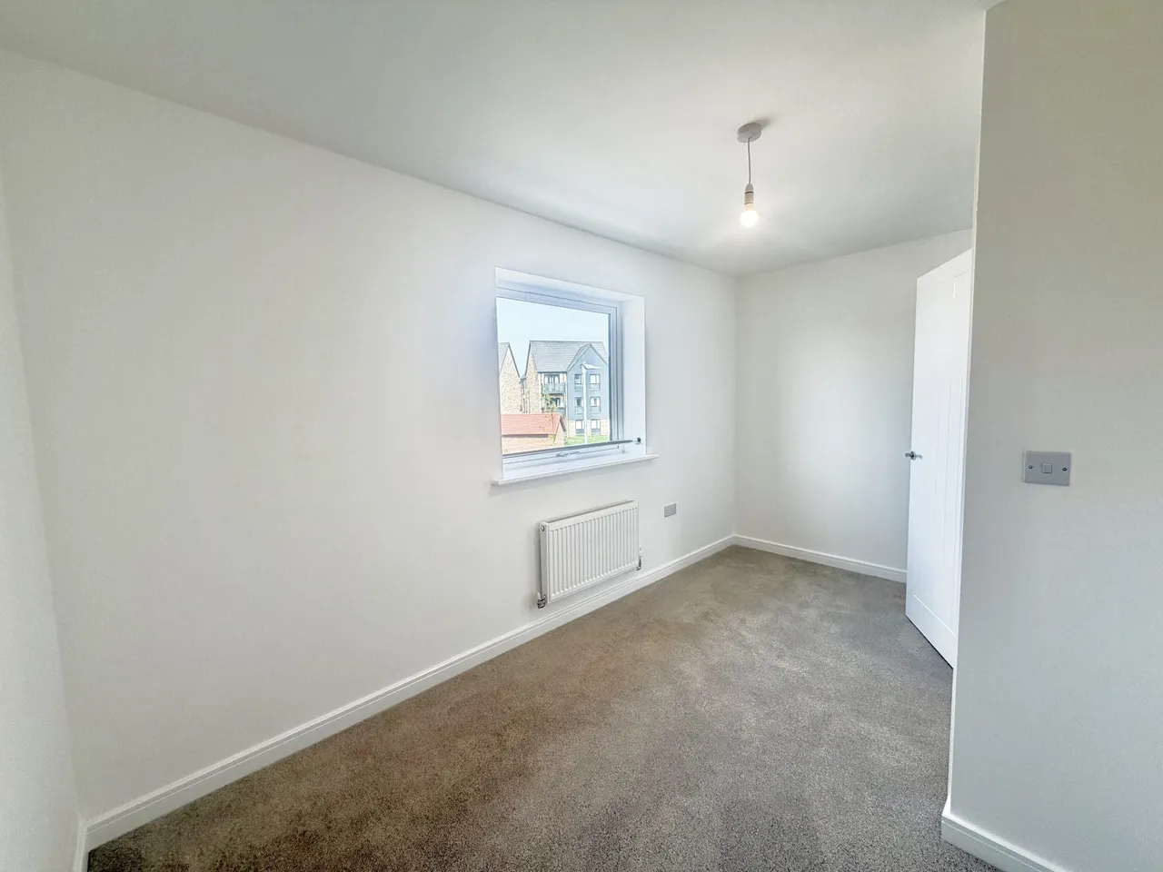 Watling Street, Whitehouse Park, MK8, photo 7