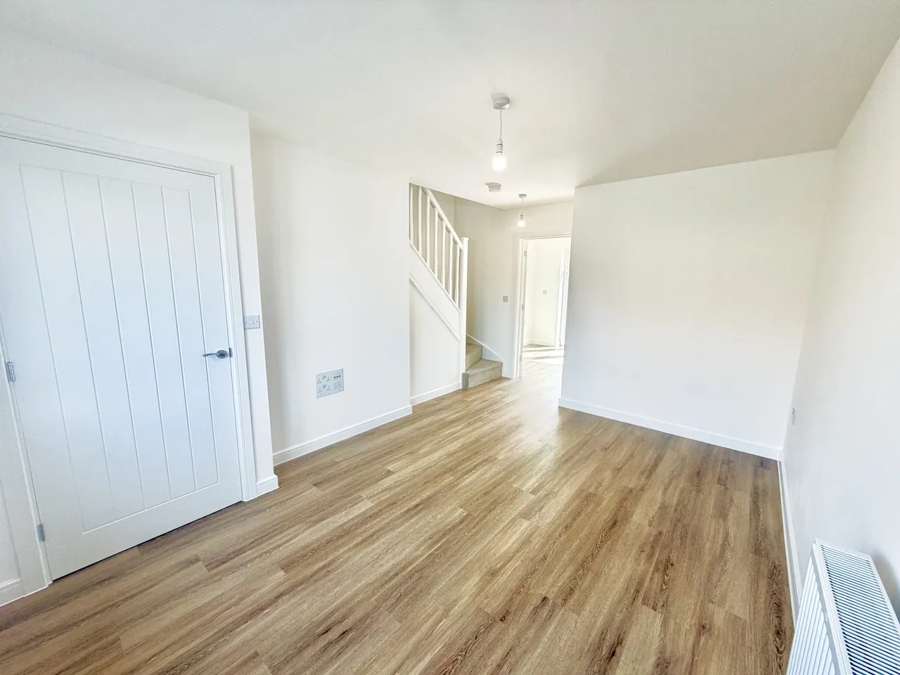 Watling Street, Whitehouse Park, MK8, photo 4