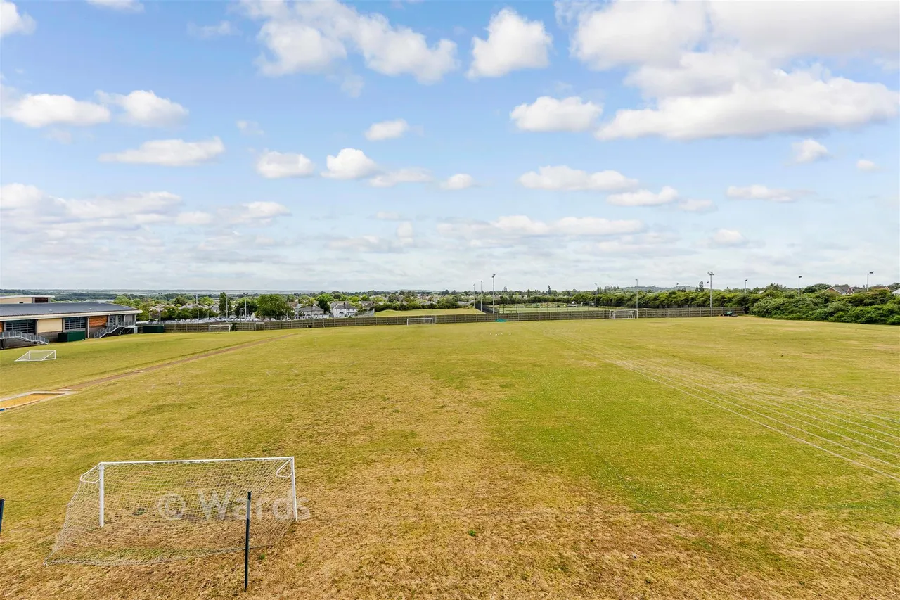 Baker Crescent, Trinity Fields, DA1, photo 10