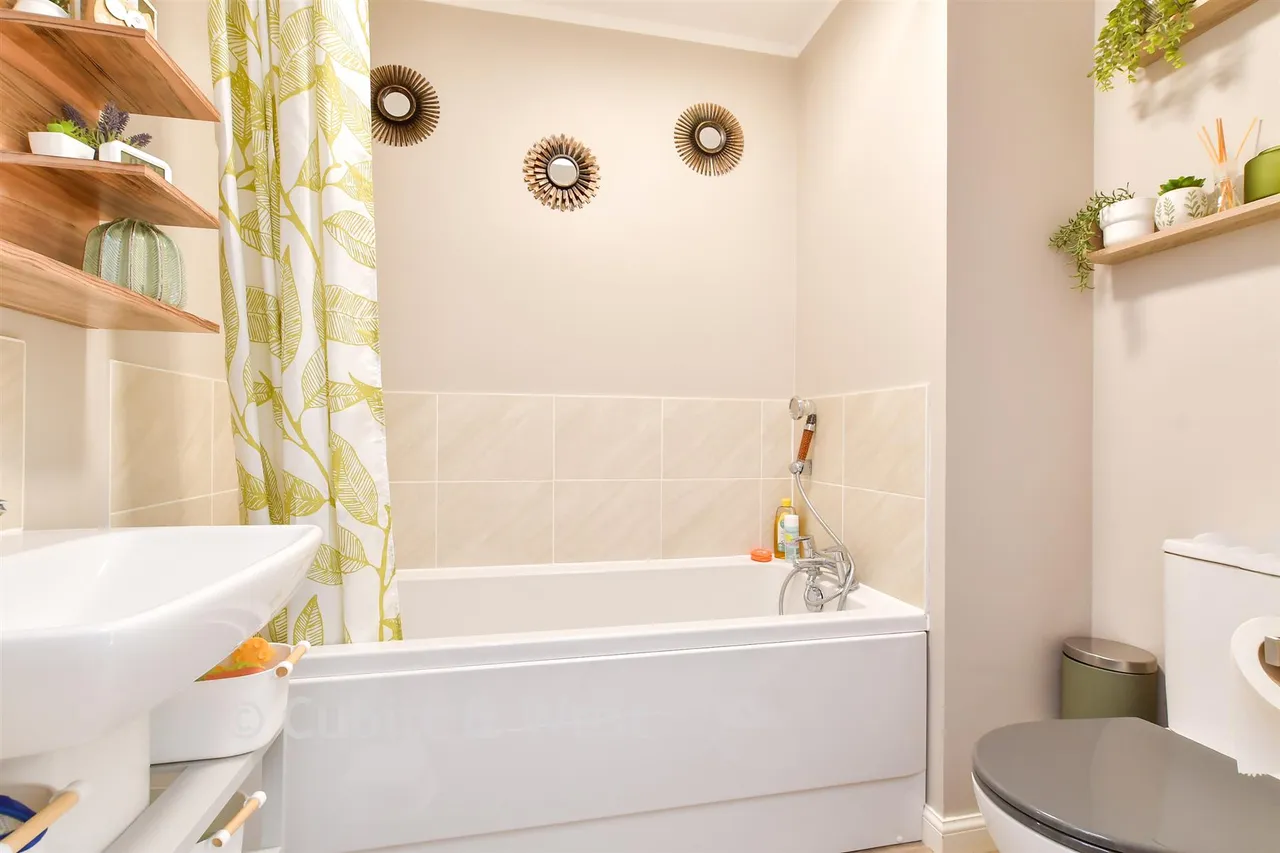 Cambrian Way, Tarring, BN13, photo 14