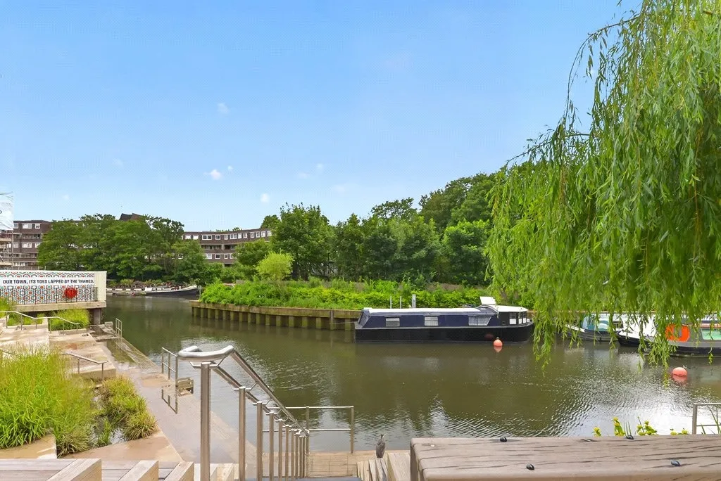 Brent Way, Brentford, TW8, photo 8
