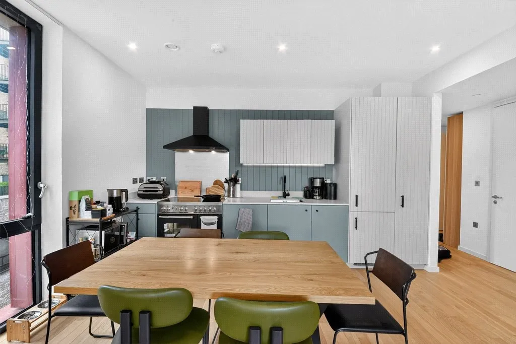 Brent Way, Brentford, TW8, photo 10