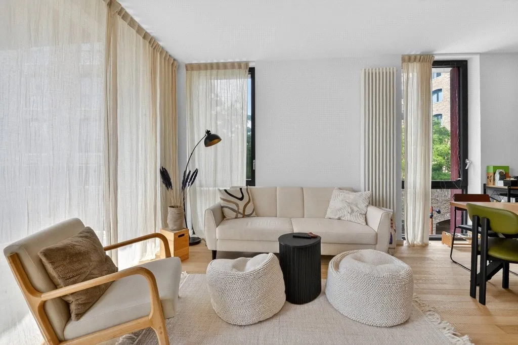 Brent Way, Brentford, TW8, photo 9