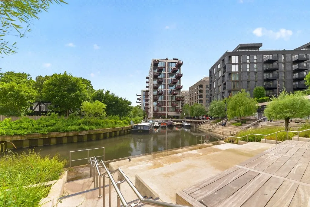 Brent Way, Brentford, TW8, photo 16