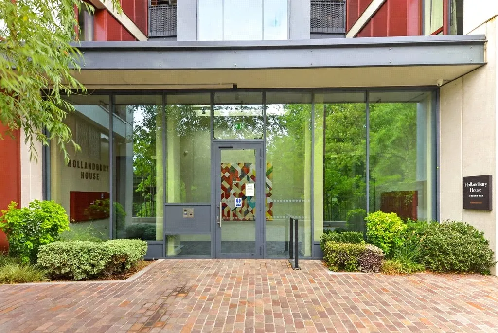 Brent Way, Brentford, TW8, photo 15