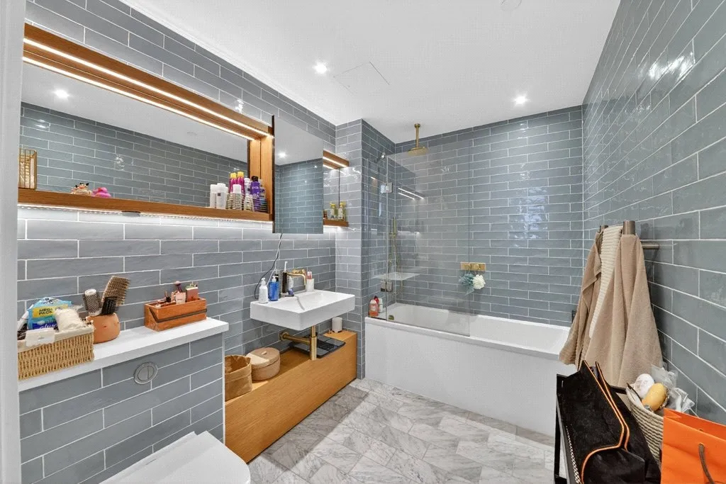 Brent Way, Brentford, TW8, photo 6