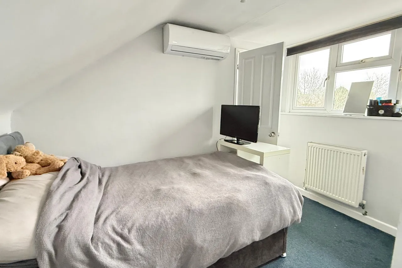 Meadow Way, Ringwood, BH24, photo 10
