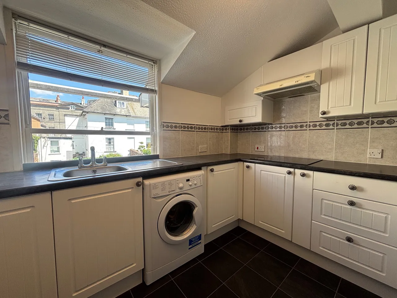 Riverside Court, St Leonards, EX2, photo 6