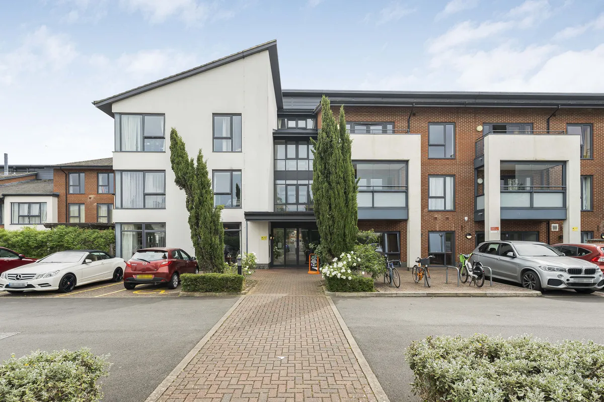 2 bed flat for sale, Craufurd Road, Oxford
