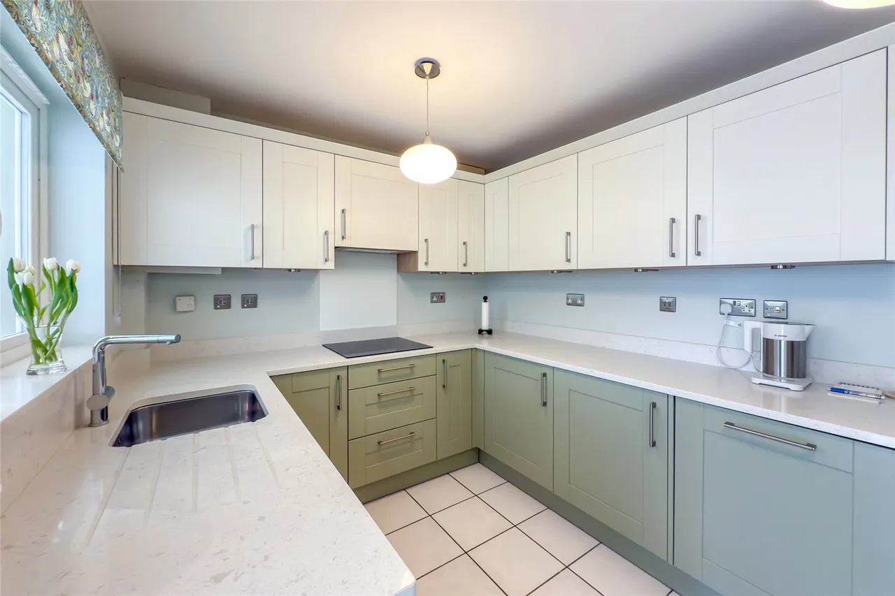 Puddingstone Drive, St. Albans, Hertfordshire, AL4 0GY, photo 3