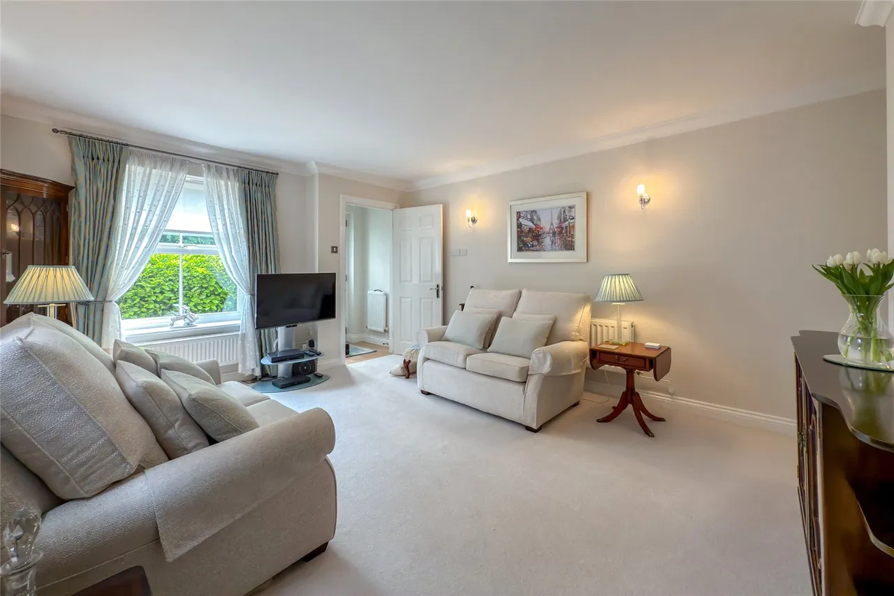 Puddingstone Drive, St. Albans, Hertfordshire, AL4 0GY, photo 5