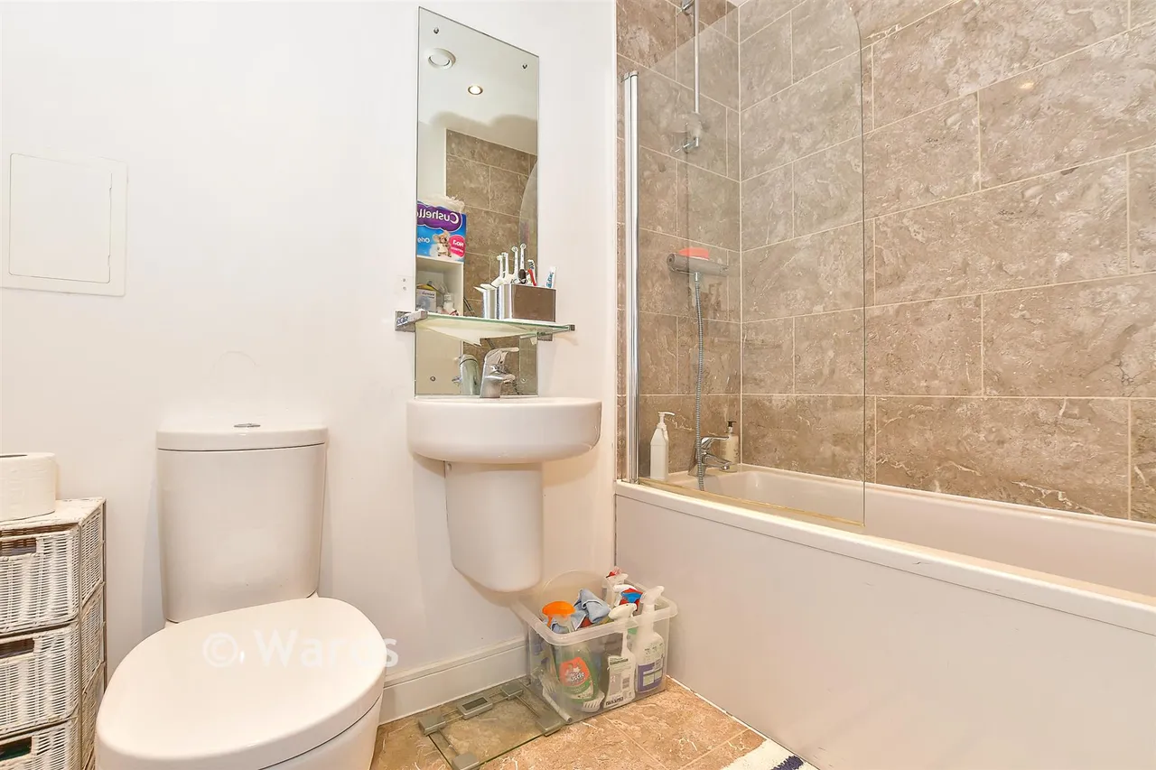 Sovereign Way, Tonbridge, TN9, photo 12