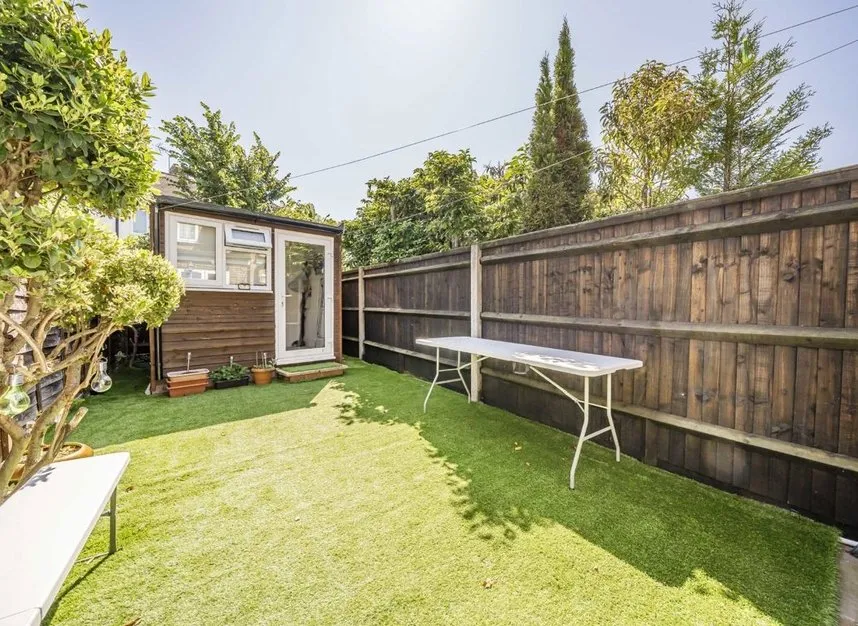 Sawyers Lawn, Ealing, W13, photo 5