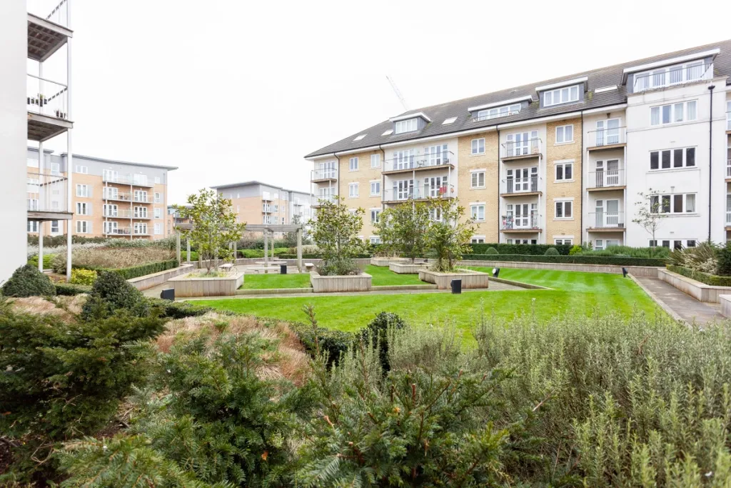 Park Lodge Avenue, West Drayton, UB7, photo 9