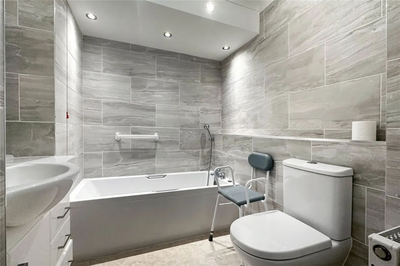 Rustington, Littlehampton, BN16, photo 6