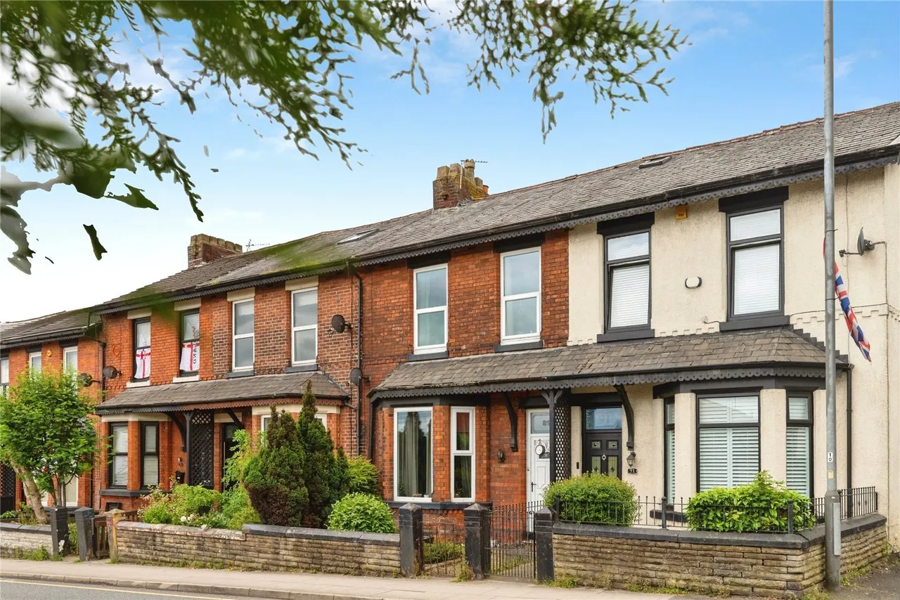3 bed house for sale, Ainsworth Road, Radcliffe, M26