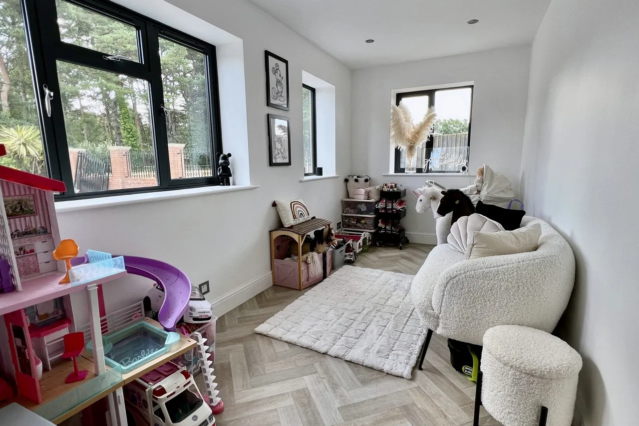 Foxbury Road, Ringwood, BH24, photo 20